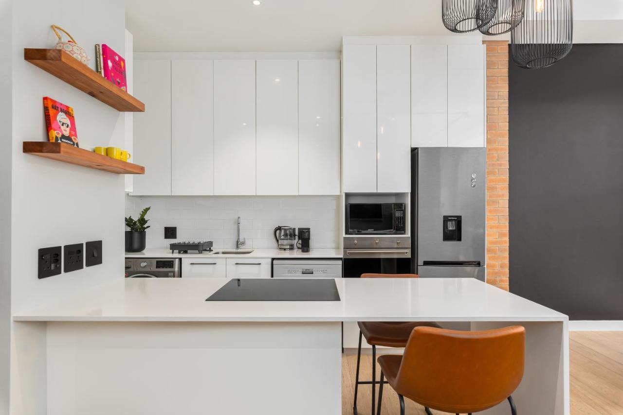 The Docklands Luxury Apartments Кейптаун Екстериор снимка