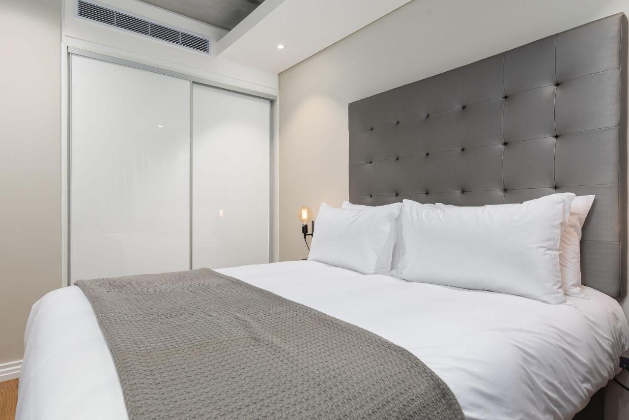 The Docklands Luxury Apartments Кейптаун Екстериор снимка
