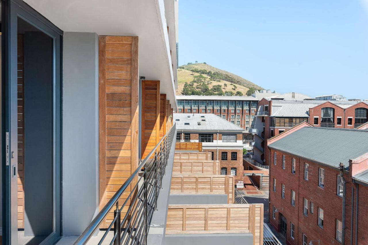 The Docklands Luxury Apartments Кейптаун Екстериор снимка