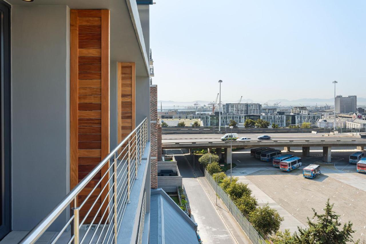 The Docklands Luxury Apartments Кейптаун Екстериор снимка