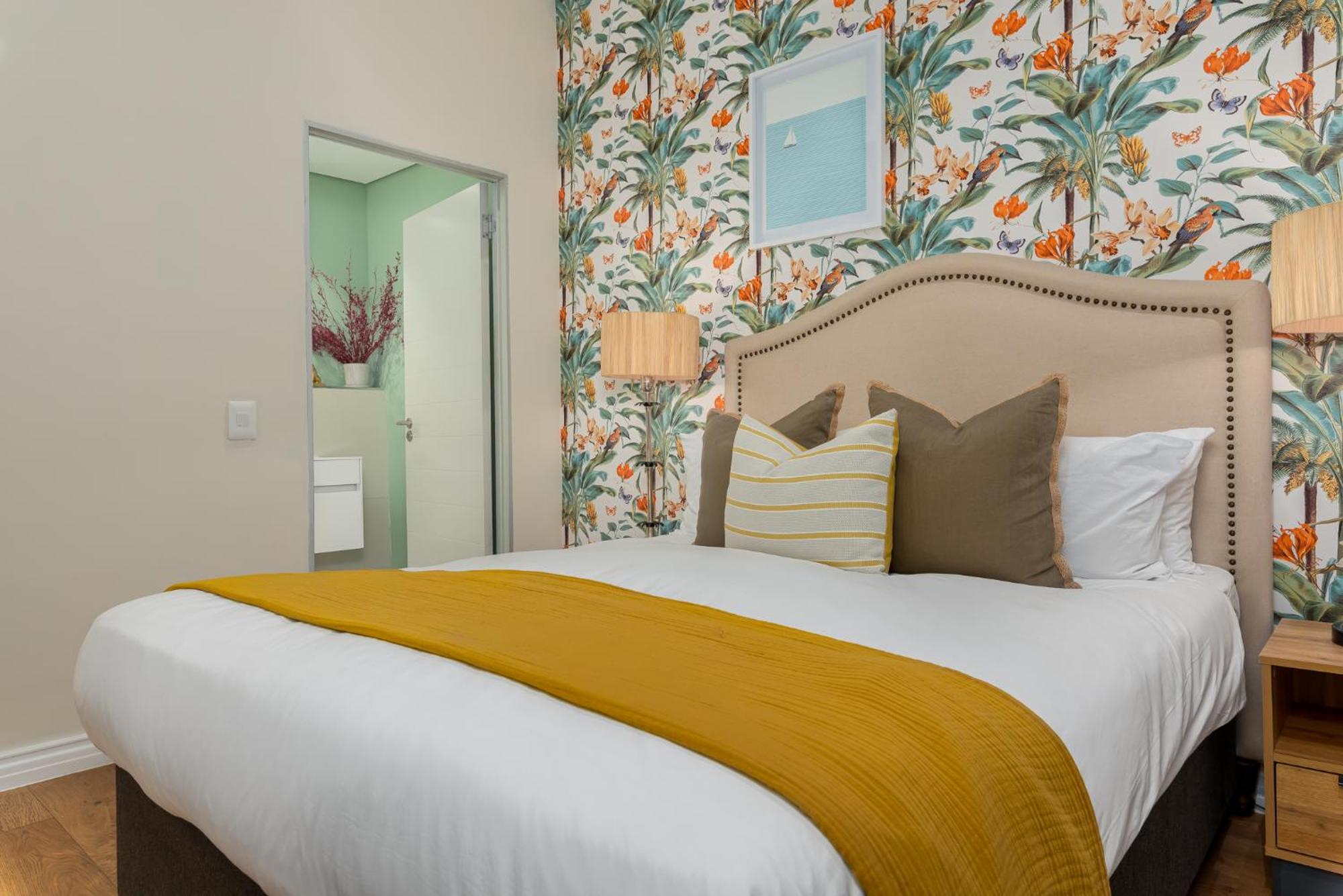 The Docklands Luxury Apartments Кейптаун Екстериор снимка