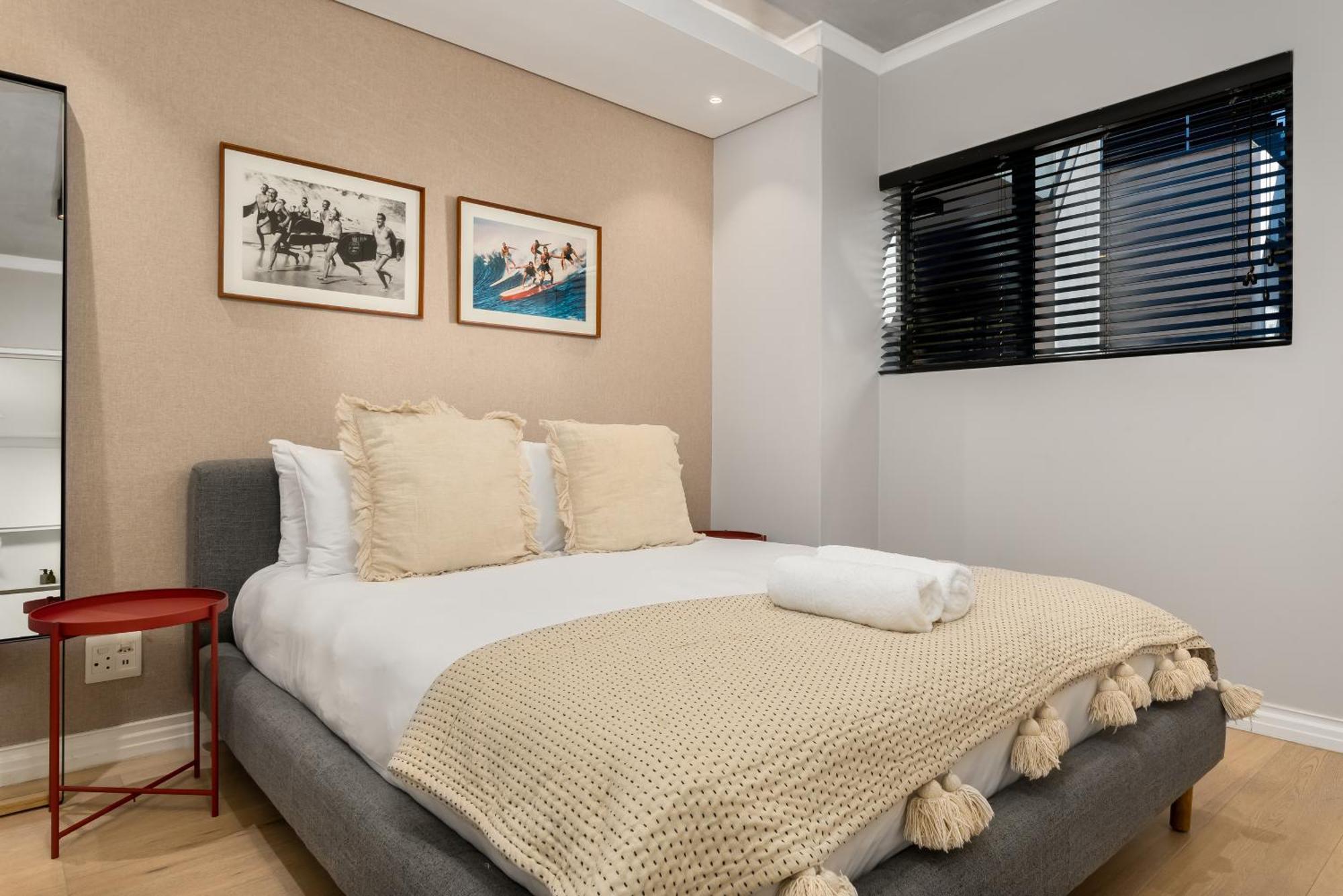 The Docklands Luxury Apartments Кейптаун Екстериор снимка